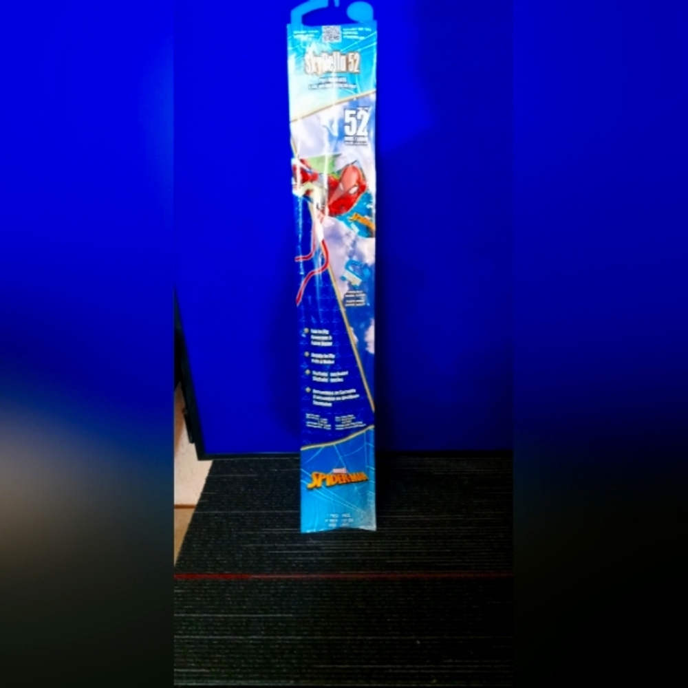 Spider-Man Kite - Blue and Red 52 inch new